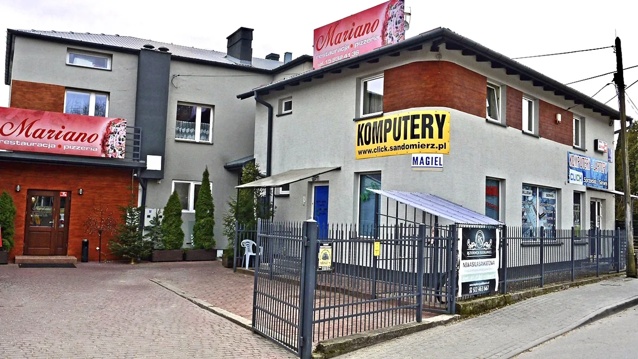 Budynek noclegów Mariano w Sandomierzu od strony ulicy